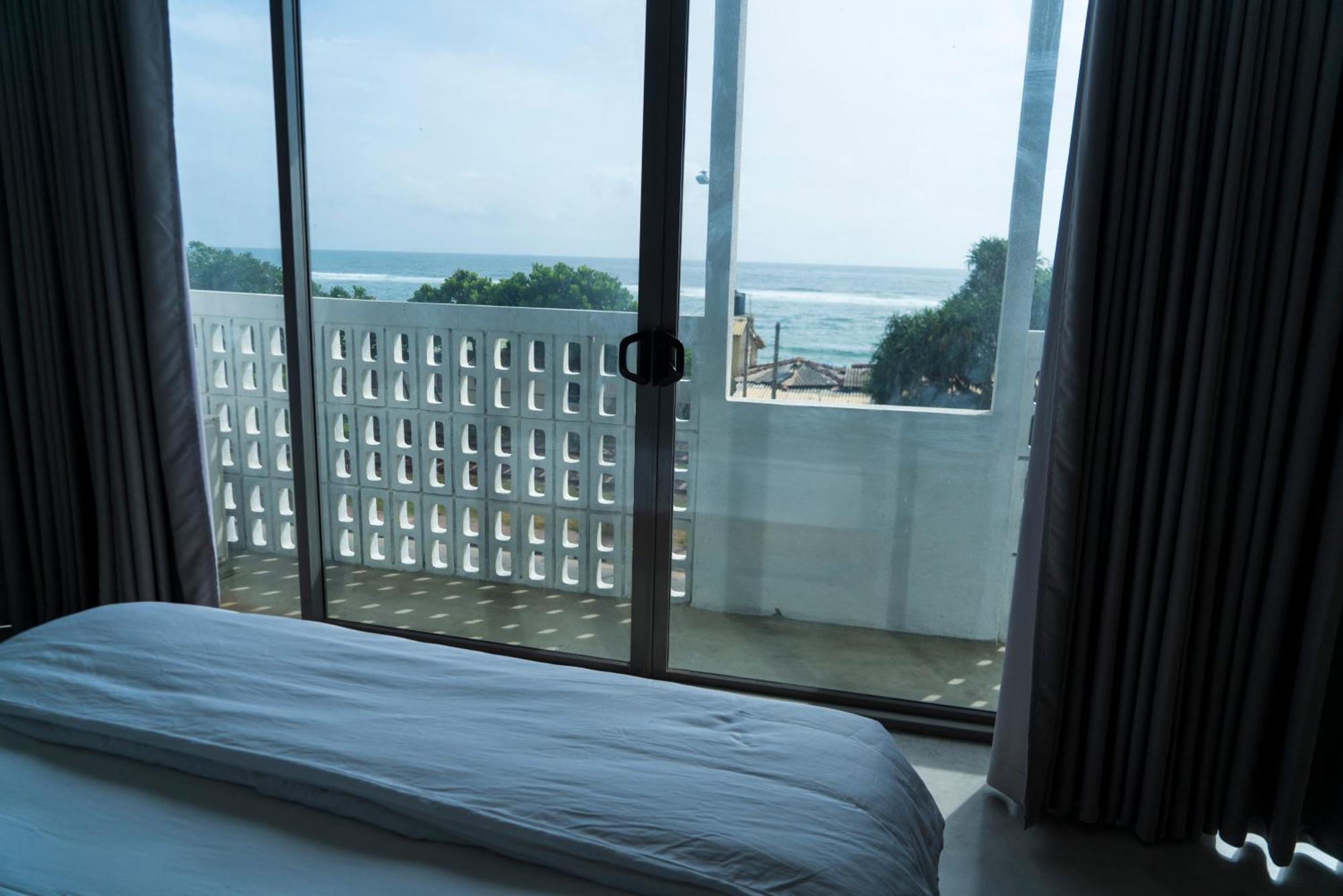 Four Petals Inn Colombo Ngoại thất bức ảnh