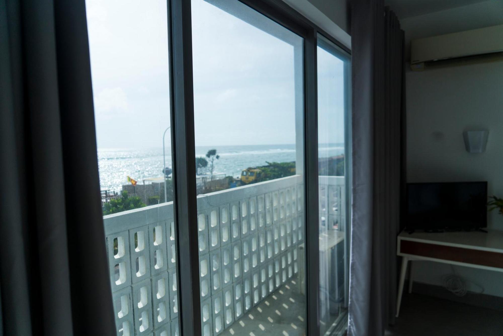 Four Petals Inn Colombo Ngoại thất bức ảnh