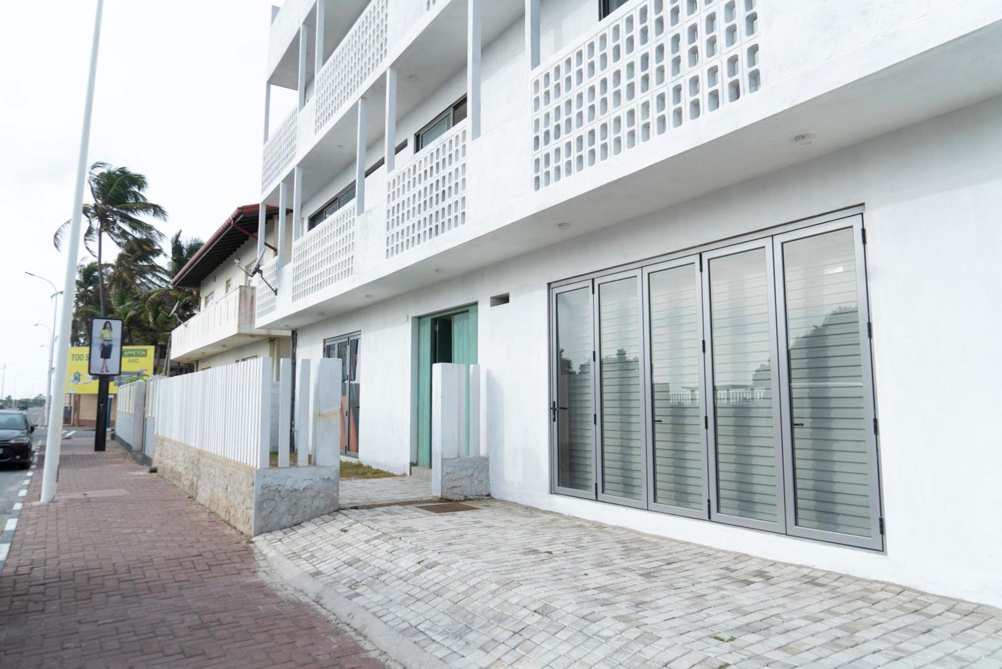 Four Petals Inn Colombo Ngoại thất bức ảnh