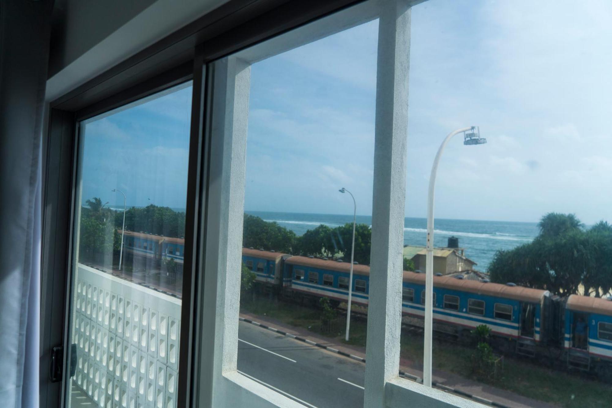 Four Petals Inn Colombo Ngoại thất bức ảnh
