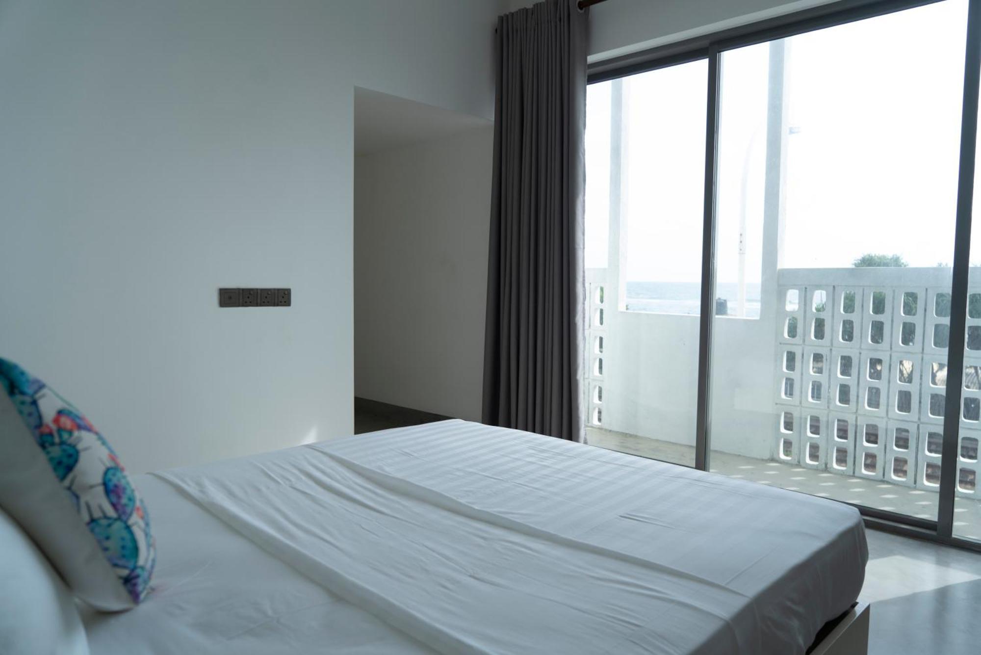 Four Petals Inn Colombo Ngoại thất bức ảnh